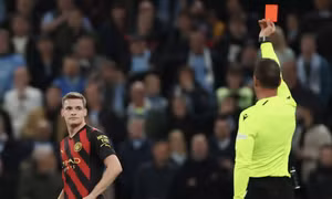 Man City hòa khi không dùng Haaland