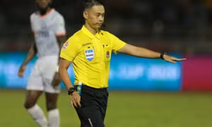 Trọng tài FIFA Ngô Duy Lân lại bị "treo còi"