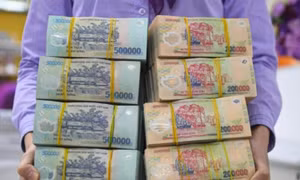 Ba 'ông lớn' ngân hàng nhập cuộc đua tăng lãi suất