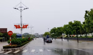 Mưa lớn gây ngập úng cục bộ tại Móng Cái, Hải Hà