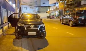 Điều tra vụ đập kính ô tô trộm tài sản của du khách Hàn Quốc