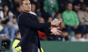 HLV La Liga đầu tiên mất việc