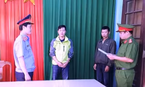 Bắt tạm giam cựu cán bộ công an về hành vi lừa đảo