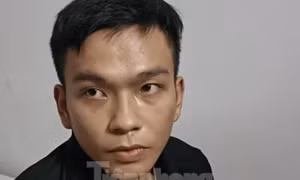 Hai cầu thủ bóng đá bị kẻ gian đột nhập khách sạn lấy trộm nhiều tài sản