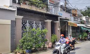 Bị chửi mắng, con trai lên mạng mua súng đạn bi sắt bắn cha