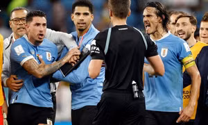 FIFA mở thủ tục kỷ luật với 4 cầu thủ Uruguay