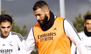 Pháp triệu hồi Quả bóng Vàng Benzema đấu Argentina ở chung kết World Cup?