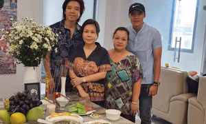Nhịp Showbiz: Việt Hương cúng giỗ Chí Tài, Phương Anh trổ tài thổi sáo