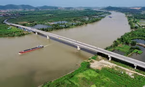 Tăng cường đầu tư hạ tầng giao thông kết nối