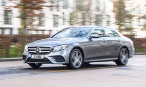Mercedes lại triệu hồi dòng E-Class tại Việt Nam do nguy cơ tuột bình ắc quy