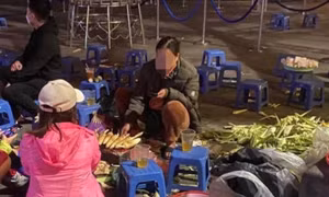 Xử phạt chủ quán 'hét giá' 80.000 đồng một củ khoai nướng ở hồ Gươm
