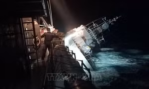 Vụ đắm tàu chiến ở Thái Lan: Cứu thêm một thuỷ thủ trôi trên biển, 29 người vẫn mất tích