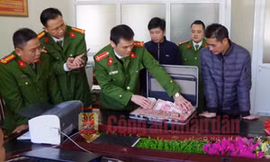 Vận chuyển trái phép lượng ngoại tệ giá trị 2 tỷ đồng
