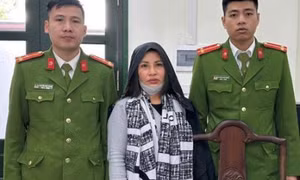 Phẫu thuật thẩm mỹ để trốn truy nã gần 16 năm