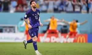 Argentina đầu bảng dù Messi hỏng phạt đền