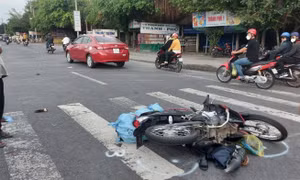 Người phụ nữ 52 tuổi nhập viện cấp cứu sau va chạm xe phân khối lớn