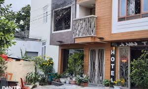 Người đàn ông nghi tưới xăng tự thiêu trong khách sạn ở TPHCM