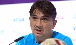 HLV Croatia không sợ Messi