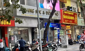 Chuyên gia lý giải 'cơn sốt' vàng và lời khuyên với người mua