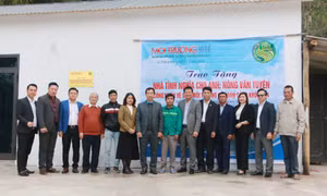 Khánh thành nhà mới tặng công nhân môi trường