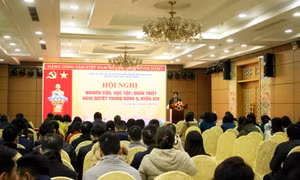 Đảng ủy Trung tâm Truyền thông tỉnh học tập, quán triệt Nghị quyết Trung ương 8, khóa XIII