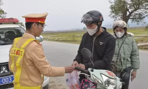 Thủ tướng yêu cầu bảo đảm trật tự, an toàn giao thông dịp Tết và Lễ hội Xuân