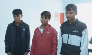 Án mạng từ việc nẹt pô xe máy