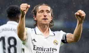 Real Madrid không gia hạn với Modric