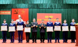 Lữ đoàn 169 Vùng 1 Hải quân gặp mặt hạ sĩ quan - binh sĩ xuất ngũ năm 2023