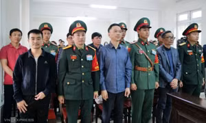 Phan Quốc Việt bị phạt 25 năm tù