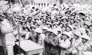 Chủ tịch Hồ Chí Minh - Người sáng lập và rèn luyện Quân đội nhân dân Việt Nam