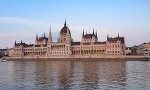 Dạo quanh Budapest, ngắm những công trình cổ kính