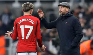 Ten Hag: 'Các cầu thủ Man Utd ủng hộ tôi'