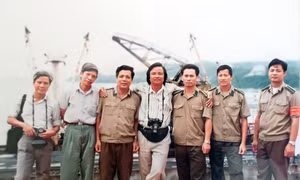Làm báo thời gian khó