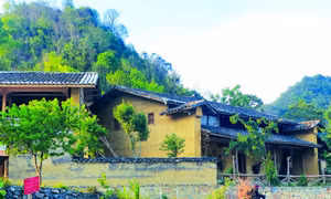 Du lịch đánh thức bản làng