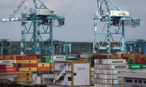 Malaysia cấm tàu mang cờ Israel cập cảng