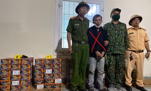 Liên tiếp phát hiện vận chuyển pháo lậu trên Quốc lộ 9