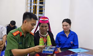 Tuổi trẻ xung kích xây dựng văn hóa giao thông