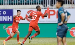 HAGL chôn chân ở đáy bảng V-League