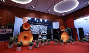 Ấn tượng những dàn loa bạc tỉ tại Triển lãm thiết bị nghe nhìn Việt Nam
