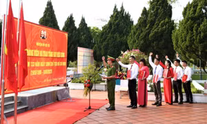 Nâng cao niềm tin từ xây dựng, chỉnh đốn Đảng