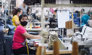 Tăng lương tối thiểu: Không bỏ qua quyền lợi của lao động qua đào tạo