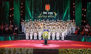 Chủ tịch nước dự chương trình tôn vinh 63 Trưởng Công an xã tiêu biểu