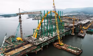 Quyết tâm hoàn thành cầu Cửa Lục 3 trong năm 2022