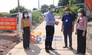 Đoàn ĐBQH tỉnh giám sát công tác phòng, chống dịch Covid-19 tại TP Uông Bí và TX Đông Triều, tháng 9-2021
