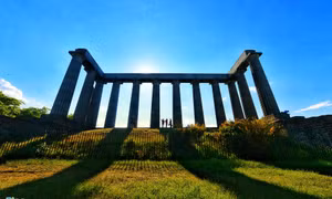 Chiều hè ở đồi Calton, trung tâm Edinburgh