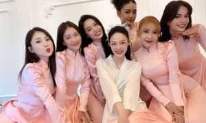 Minh Hằng rạng rỡ trong lễ vu quy