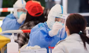 Trung Quốc: 11 tỉ kit test COVID-19 bằng GDP cả năm của một nước