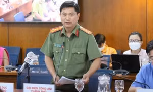 Công an TPHCM thông tin vụ đại úy nghi nhận tiền làm nhanh CCCD