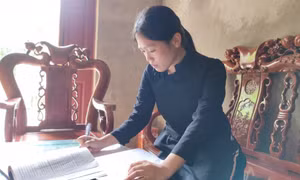Gương sáng hiếu học Loan Kiều Trinh